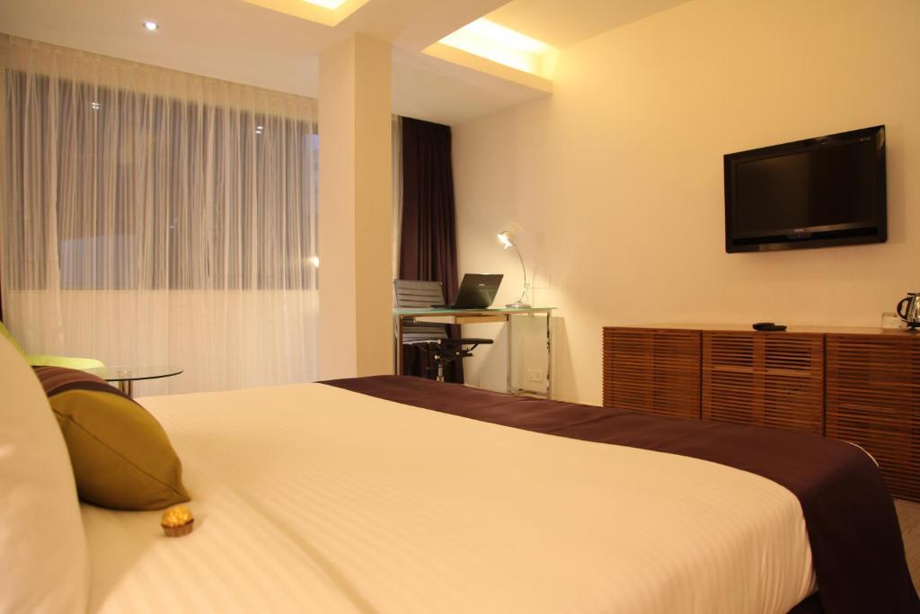 The Purple Leaf Hotels Haïdarabad Extérieur photo