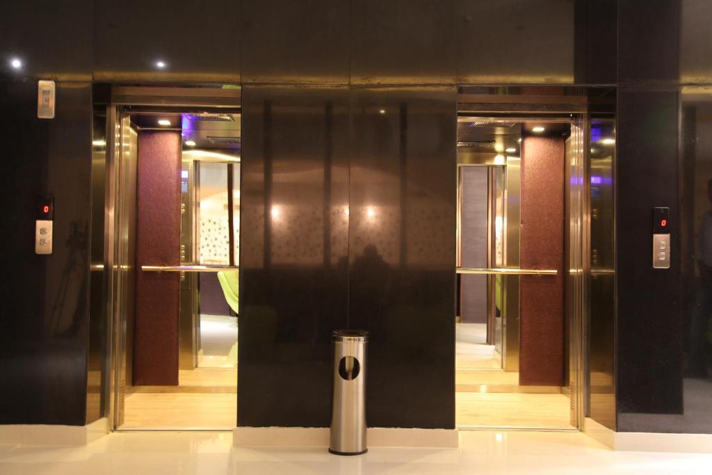 The Purple Leaf Hotels Haïdarabad Extérieur photo