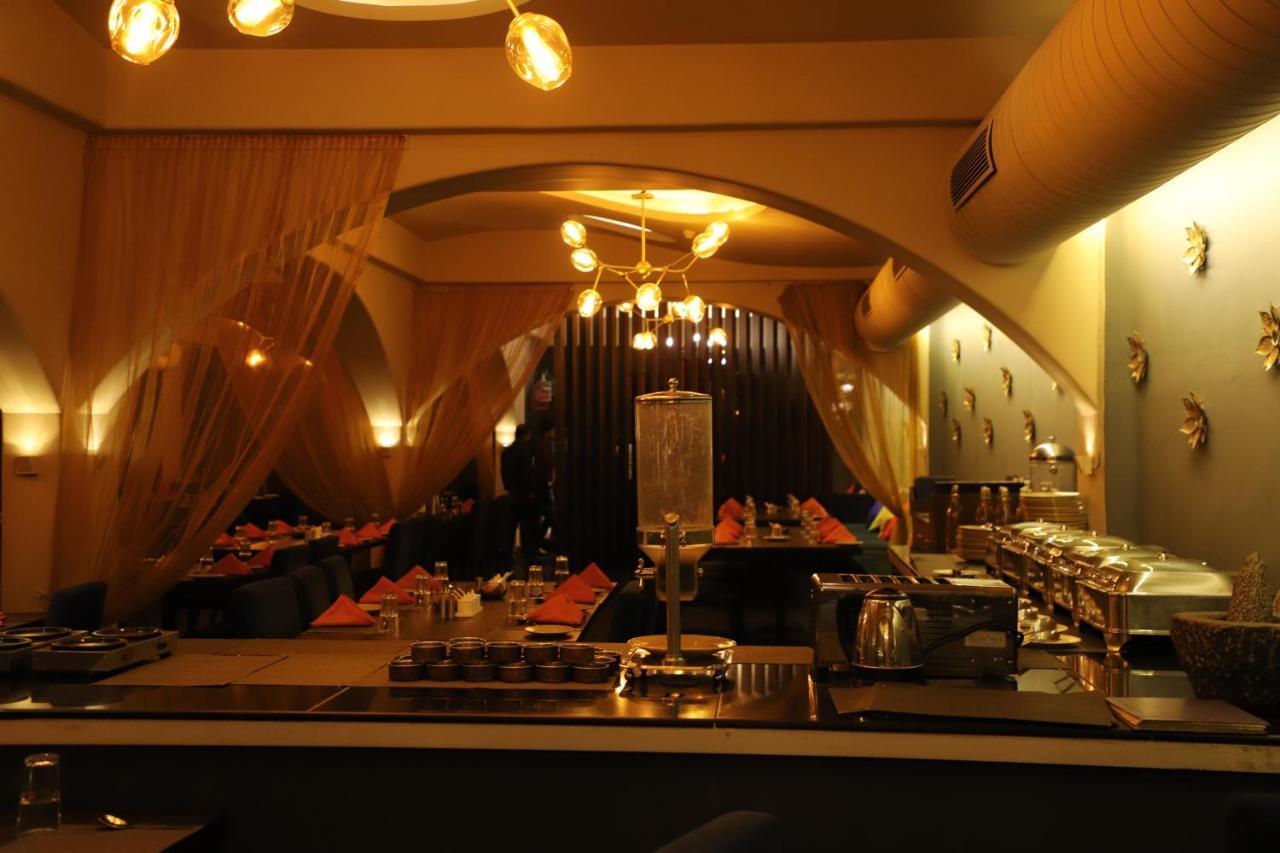 The Purple Leaf Hotels Haïdarabad Extérieur photo